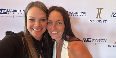 Selfie Shoutout October